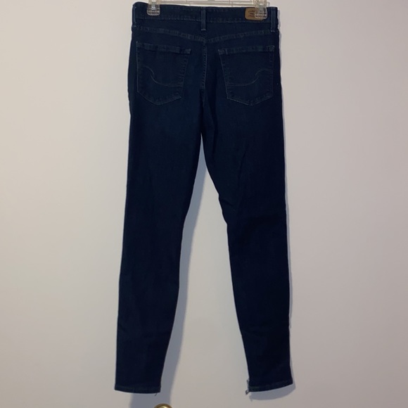 Women’s Sz. 4 Levi Strauss Mid-rise Skinny Jeans - Picture 5 of 5